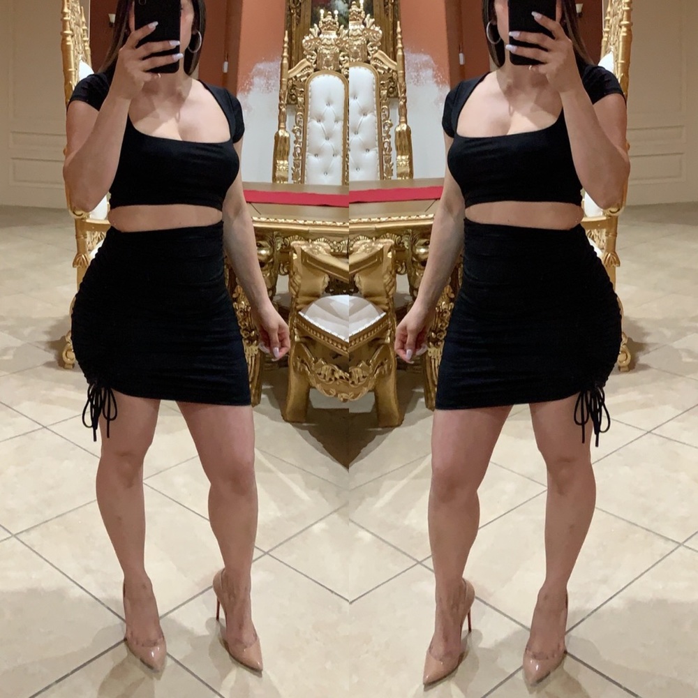 JESSYE Cut Out Side Ruched Bodycon Dress - Picture 2 of 4